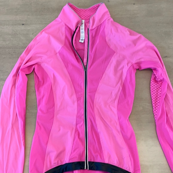 COPY - Lululemon paceline jacket - Picture 1 of 2